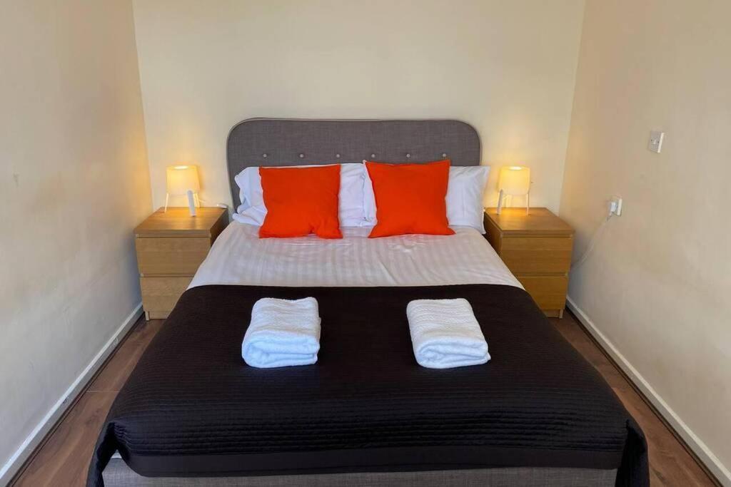 شقة مانشستر  في Conveniently Situated 1Bed Apt In Stretford المظهر الخارجي الصورة