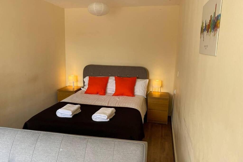 شقة مانشستر  في Conveniently Situated 1Bed Apt In Stretford المظهر الخارجي الصورة